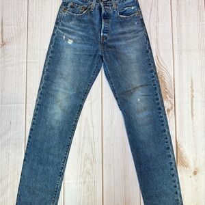 Levi's womans Straight Blue Jeans